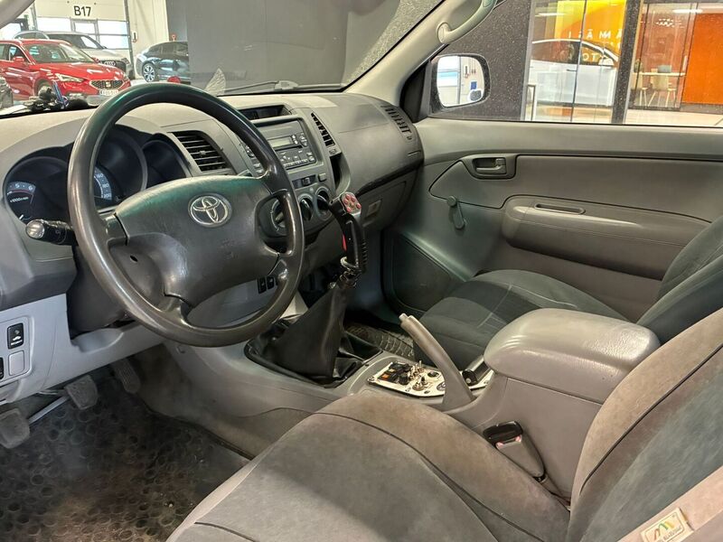 Toyota Hilux vaihtoauto