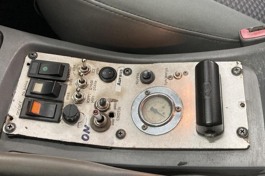 Toyota Hilux vaihtoauto