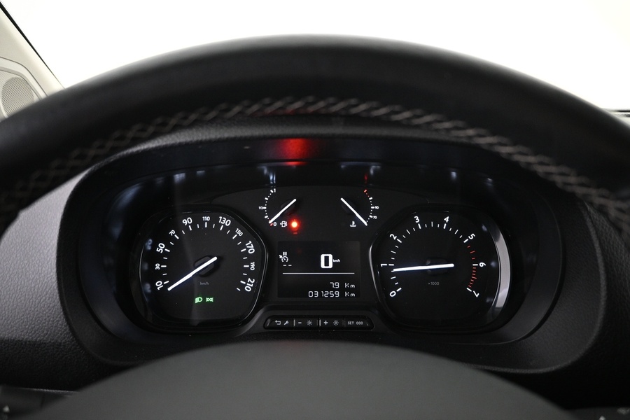 Opel Vivaro vaihtoauto