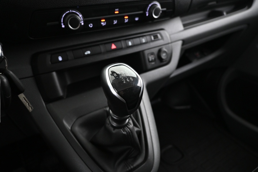 Opel Vivaro vaihtoauto