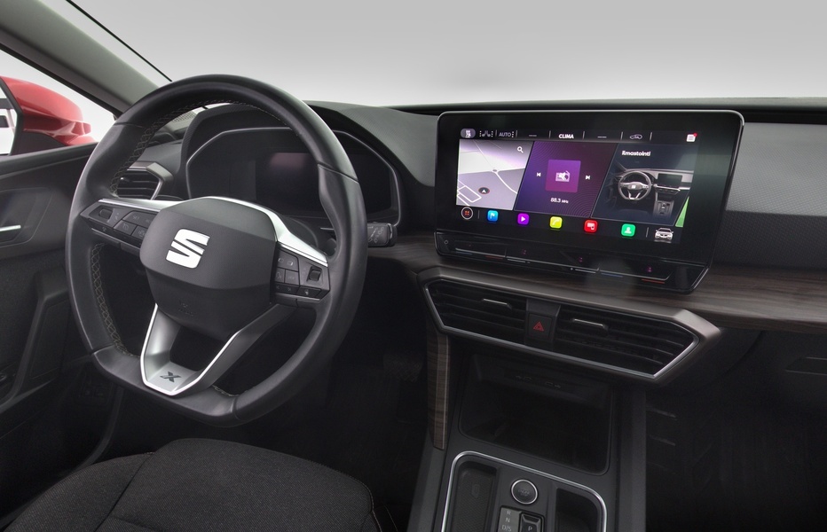 SEAT Leon Sportstourer vaihtoauto