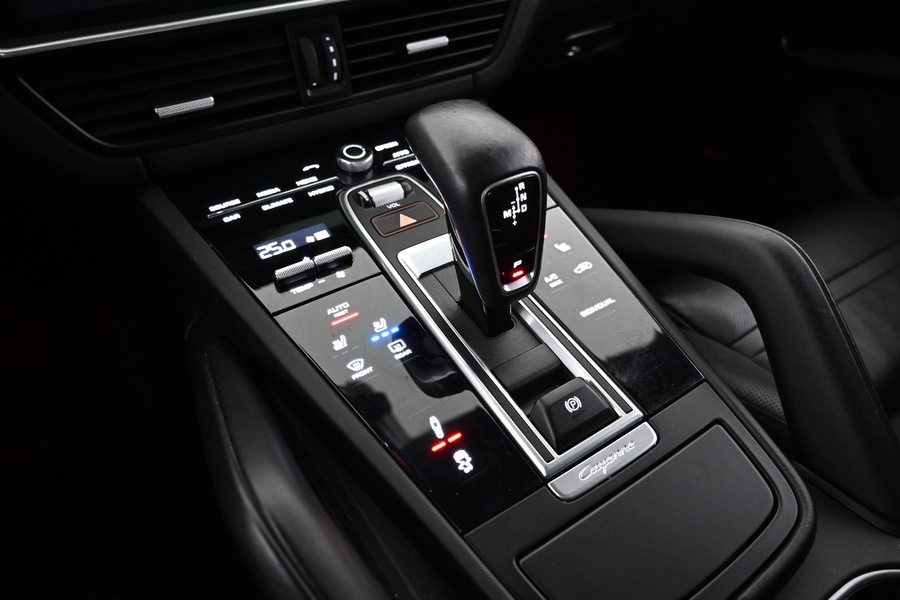 Porsche Cayenne vaihtoauto