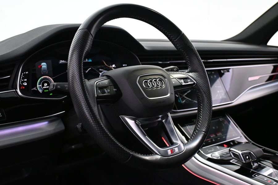 Audi Q7 vaihtoauto
