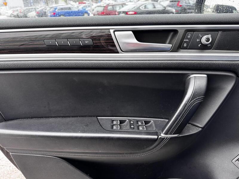 Volkswagen Touareg vaihtoauto