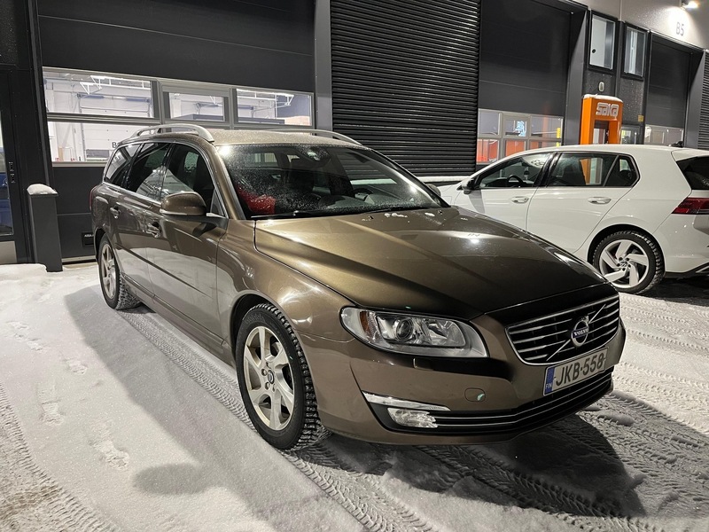 Volvo V70 vaihtoauto