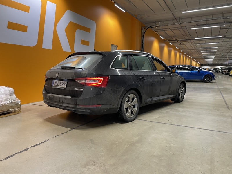 Skoda Superb vaihtoauto