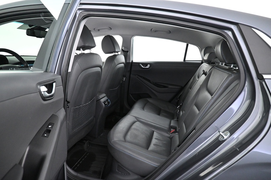 Hyundai IONIQ plug-in vaihtoauto