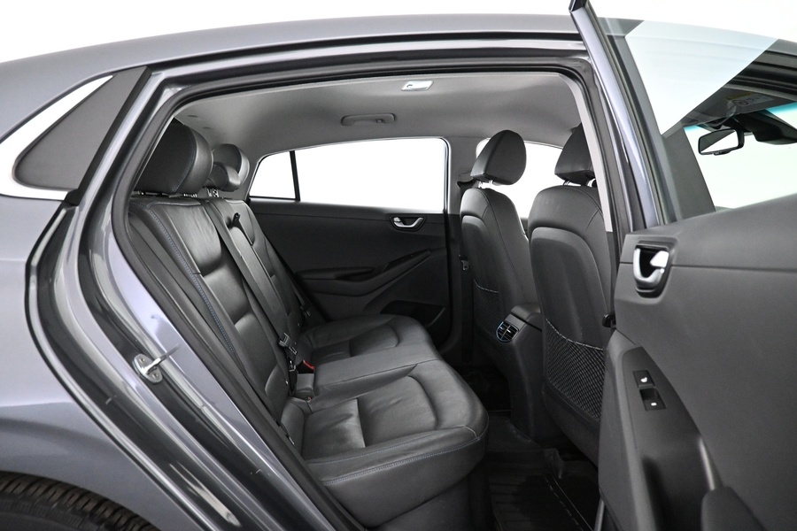 Hyundai IONIQ plug-in vaihtoauto