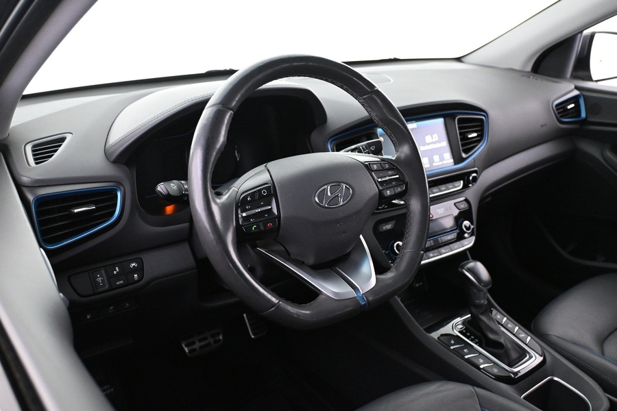 Hyundai IONIQ plug-in vaihtoauto