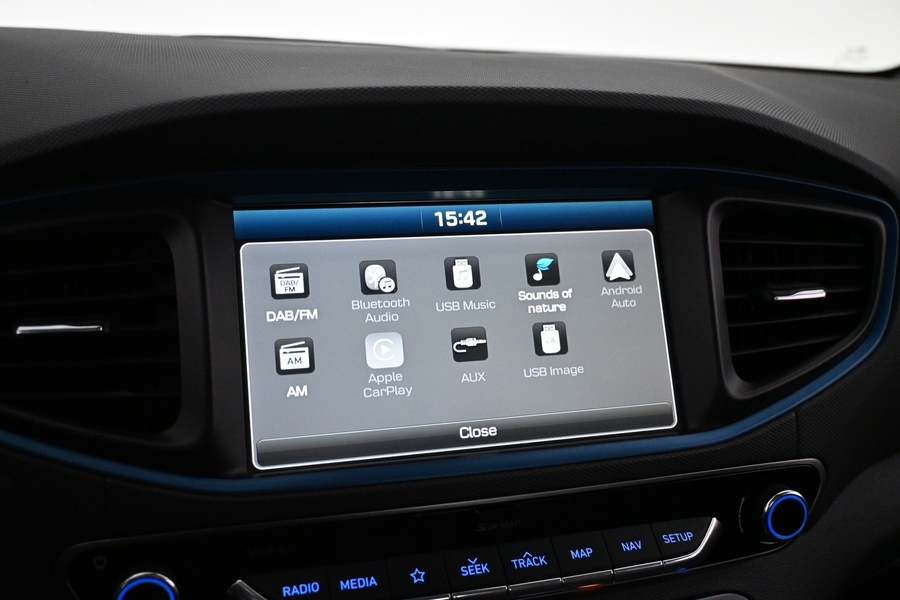 Hyundai IONIQ plug-in vaihtoauto