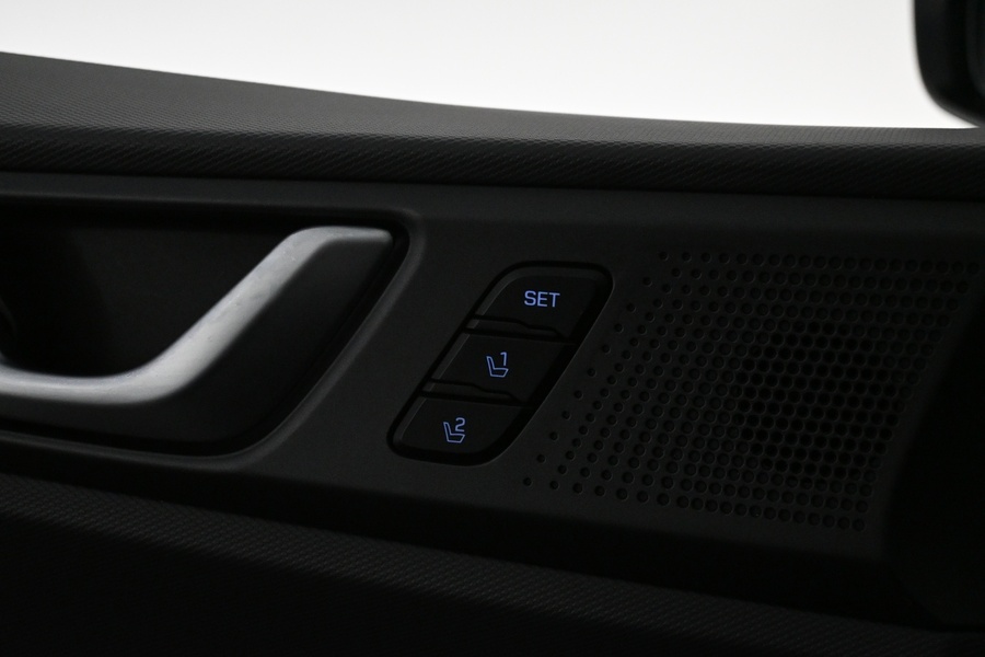 Hyundai IONIQ plug-in vaihtoauto