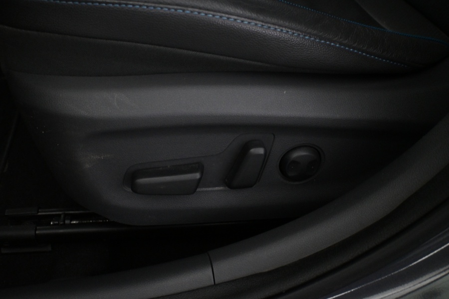 Hyundai IONIQ plug-in vaihtoauto