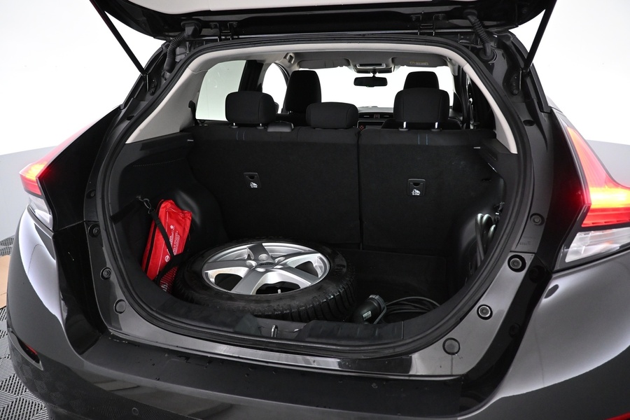 Nissan Leaf vaihtoauto