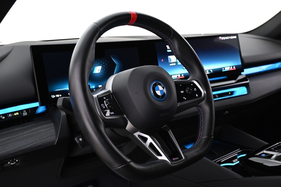 BMW i5 M60 vaihtoauto