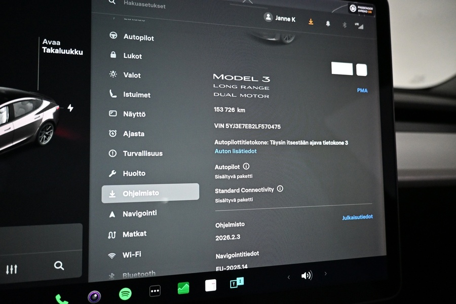 Tesla Model 3 vaihtoauto