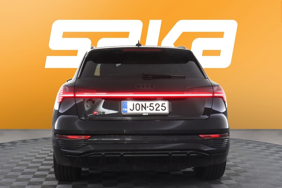 Audi Q8 e-tron vaihtoauto