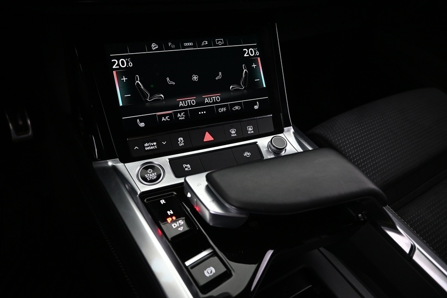 Audi Q8 e-tron vaihtoauto