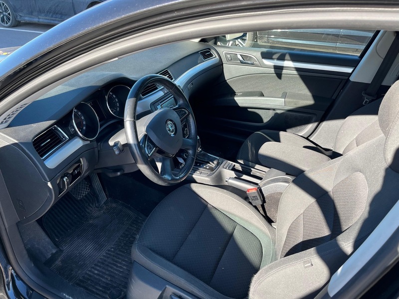 Skoda Superb vaihtoauto