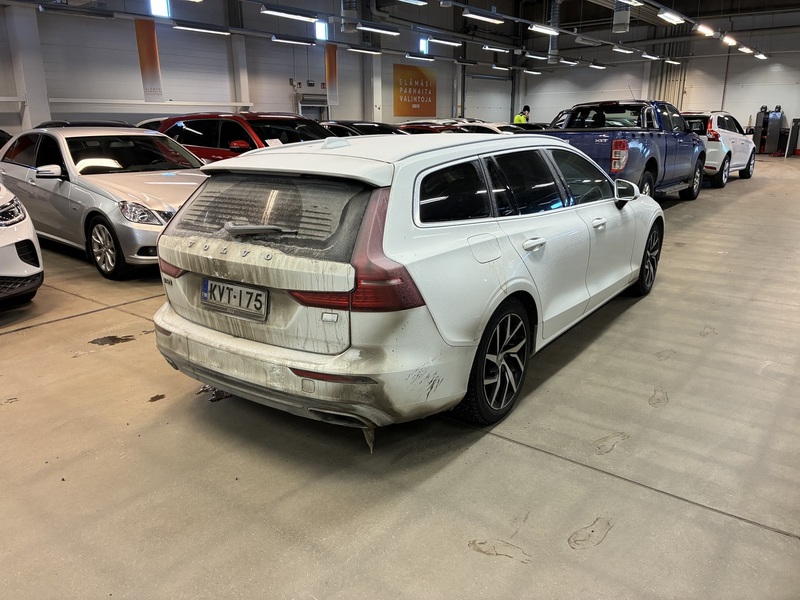 Volvo V60 vaihtoauto