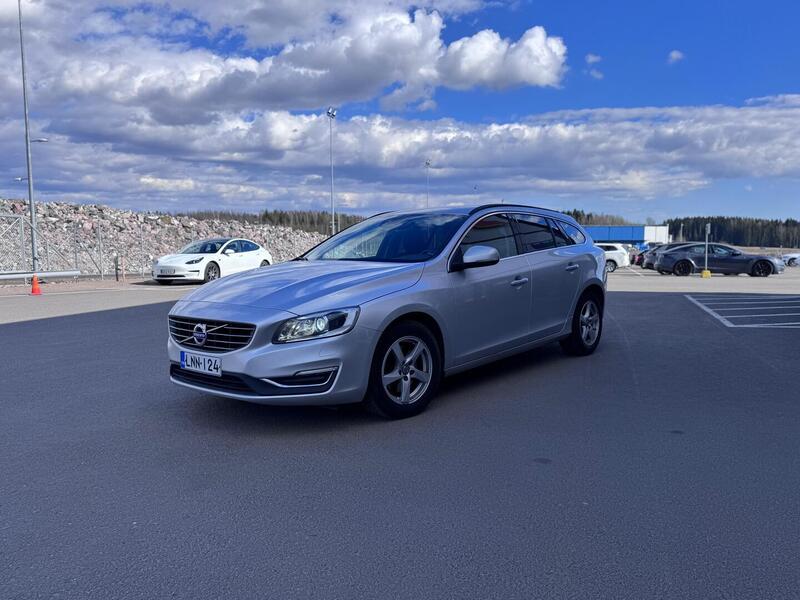 Volvo V60 vaihtoauto