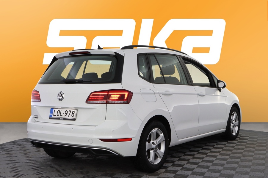 Volkswagen Golf Sportsvan vaihtoauto