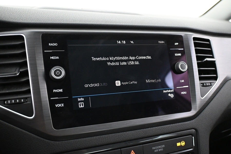 Volkswagen Golf Sportsvan vaihtoauto