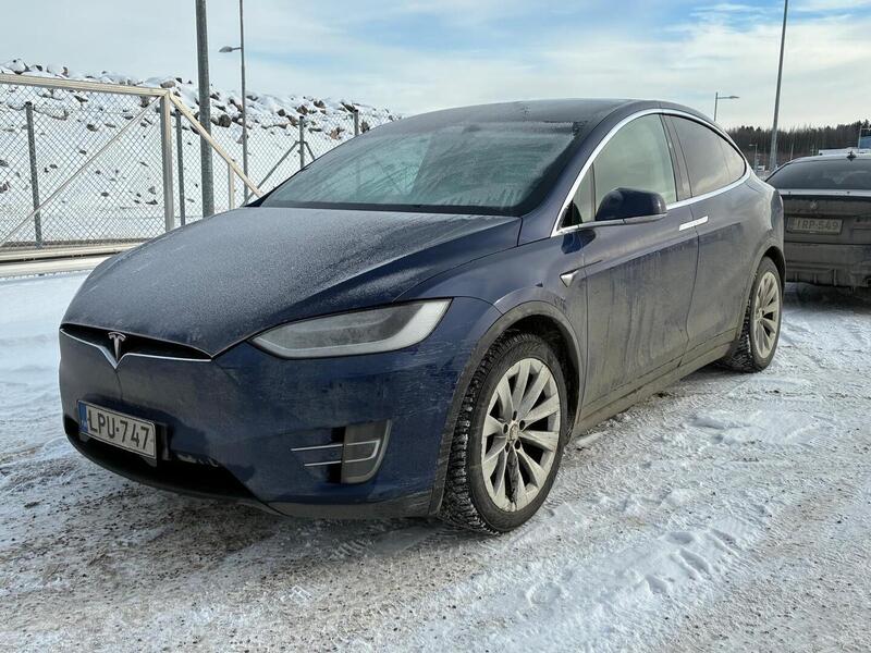 Tesla Model X vaihtoauto