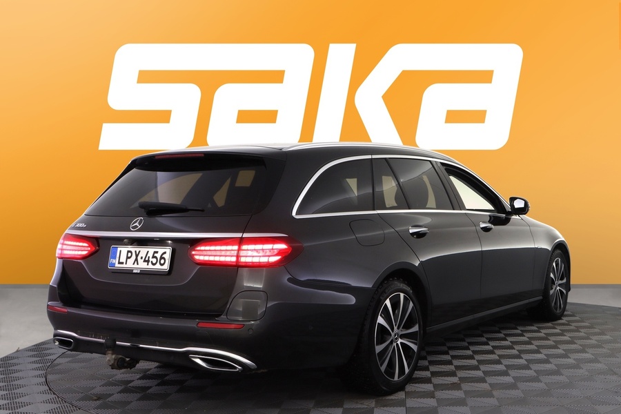 Mercedes-Benz E vaihtoauto