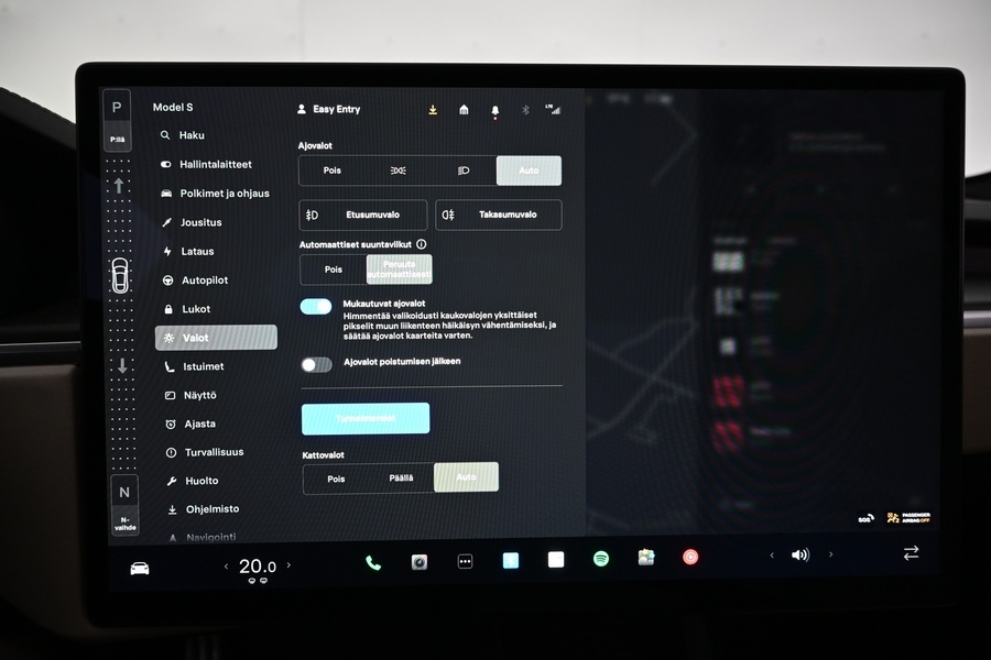 Tesla Model S vaihtoauto