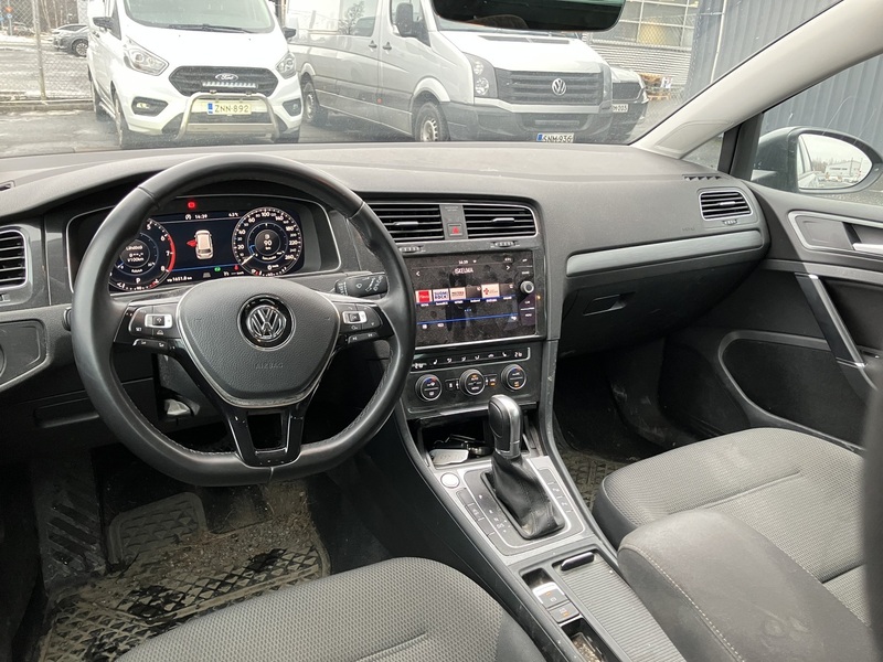 Volkswagen Golf vaihtoauto
