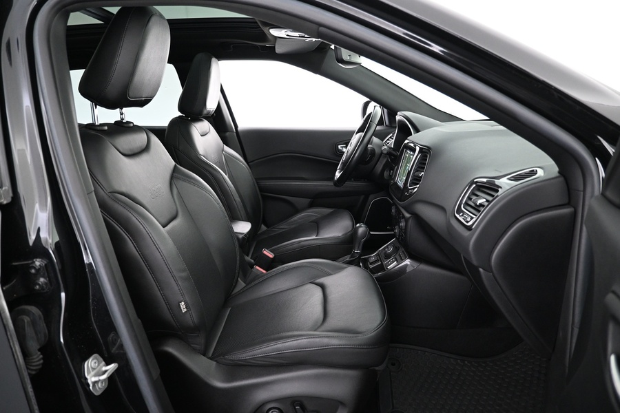 Jeep Compass vaihtoauto