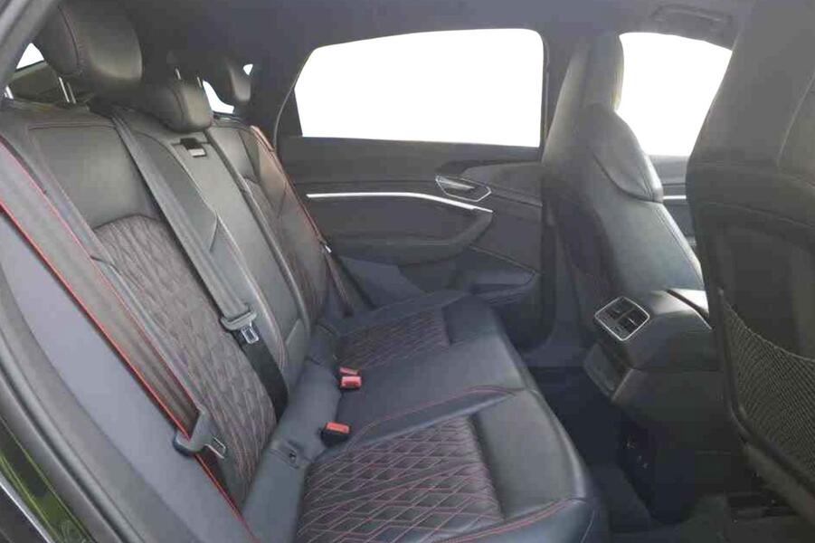 Audi Q8 e-tron vaihtoauto