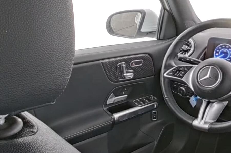 Mercedes-Benz EQB vaihtoauto