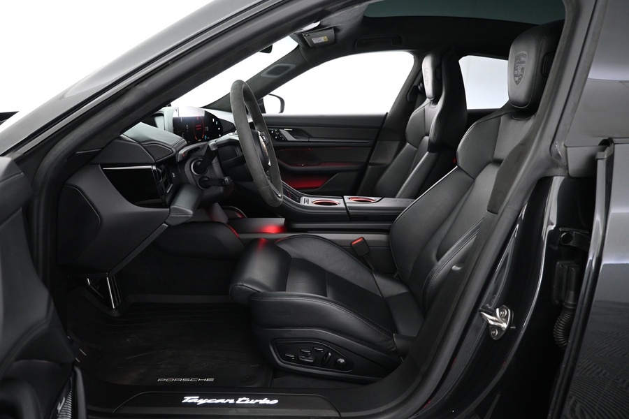 Porsche Taycan vaihtoauto