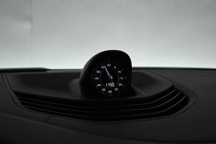 Porsche Taycan vaihtoauto