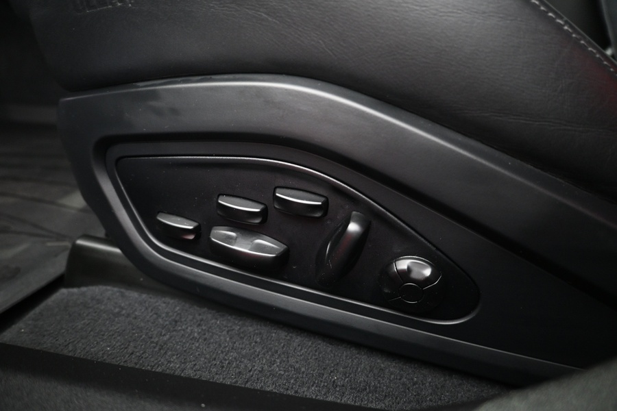 Porsche Taycan vaihtoauto