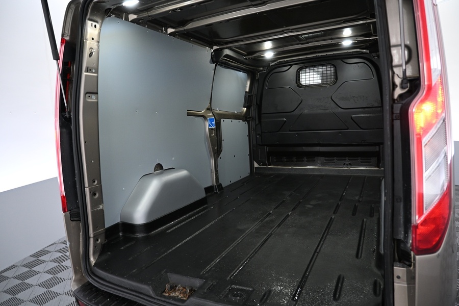 Ford Transit Custom vaihtoauto