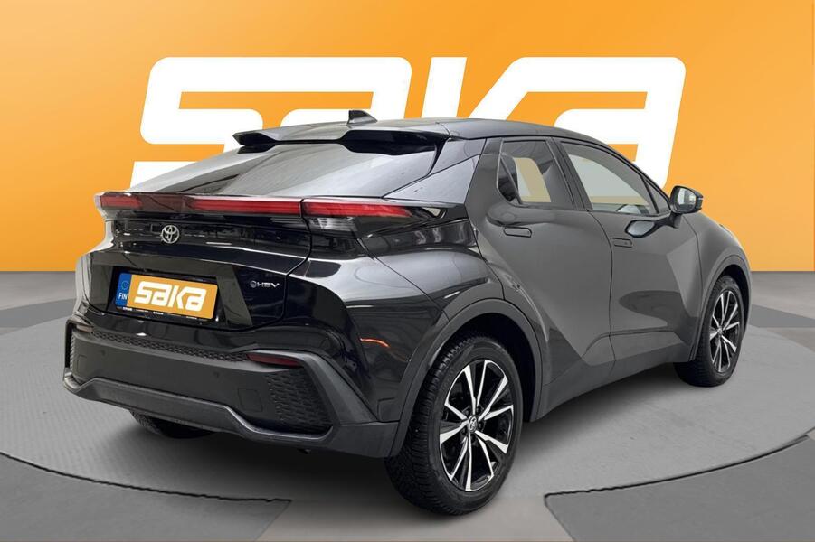 Toyota C-HR vaihtoauto