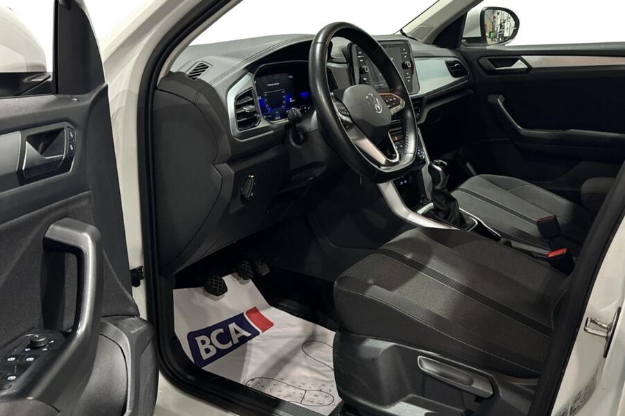 Volkswagen T-Roc vaihtoauto