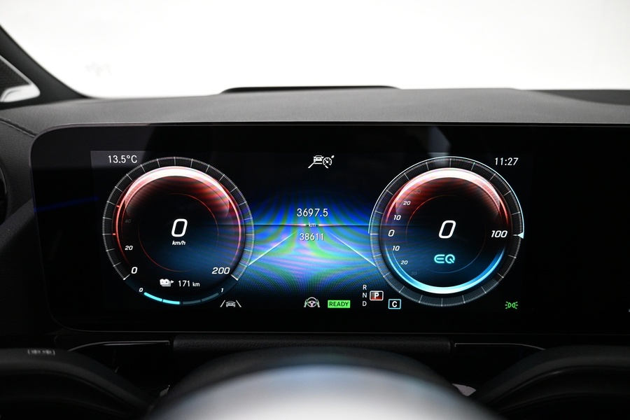 Mercedes-Benz EQA vaihtoauto