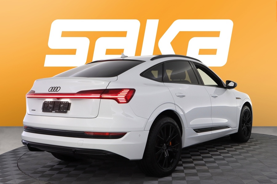 Audi e-tron vaihtoauto