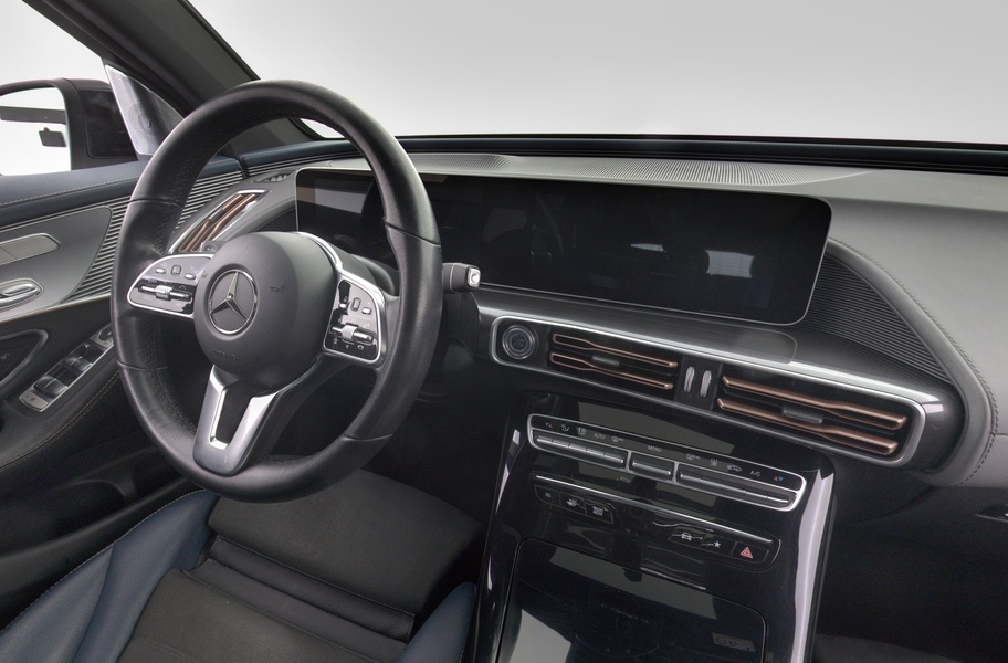 Mercedes-Benz EQC vaihtoauto