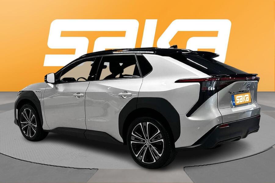 Toyota bZ4X vaihtoauto