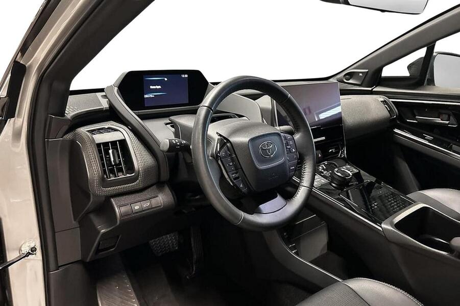 Toyota bZ4X vaihtoauto