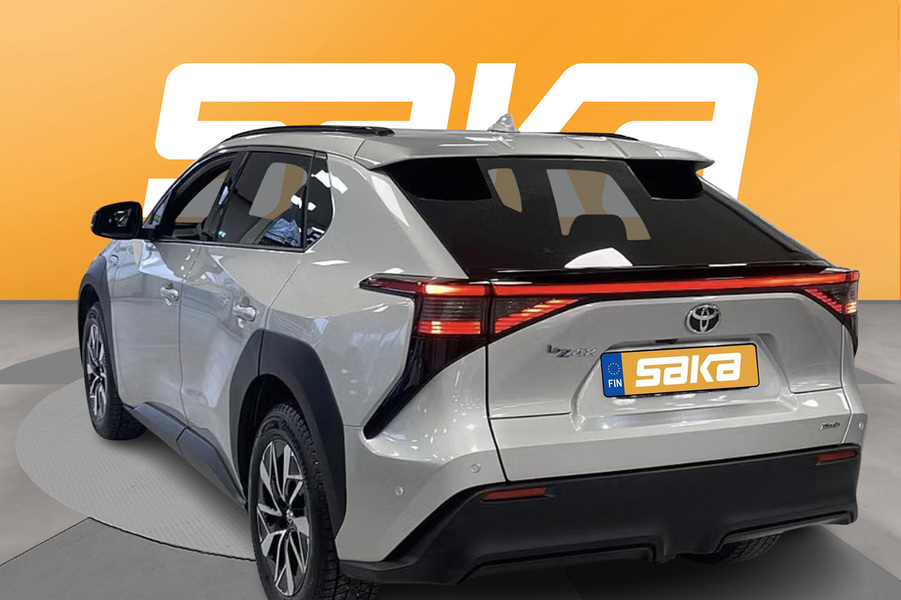 Toyota bZ4X vaihtoauto