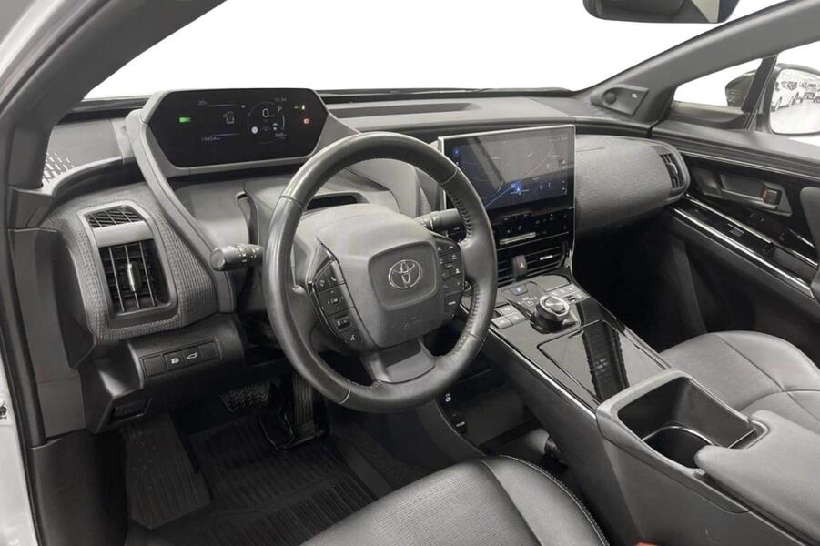 Toyota bZ4X vaihtoauto