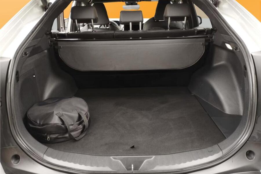 Toyota bZ4X vaihtoauto