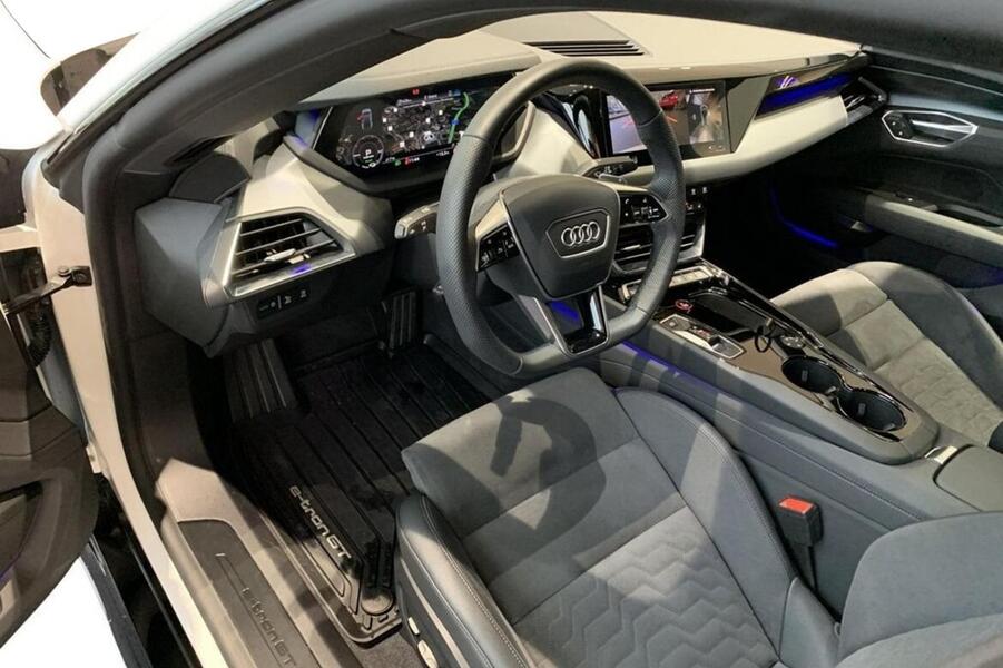 Audi e-tron GT vaihtoauto