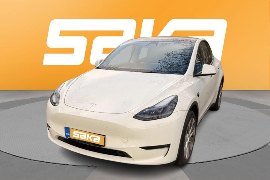 Tesla Model Y vaihtoauto