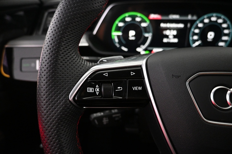 Audi Q8 e-tron vaihtoauto